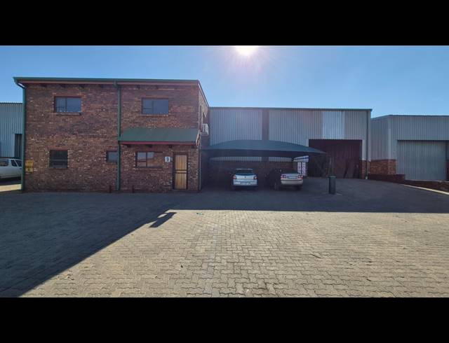 430M² FACTORY FOR SALE IN APEX